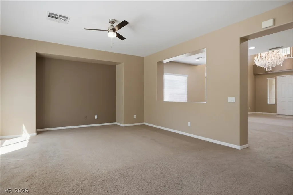 8305 Oakshire, Las Vegas, NV 89131