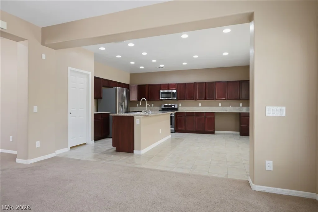 8305 Oakshire, Las Vegas, NV 89131