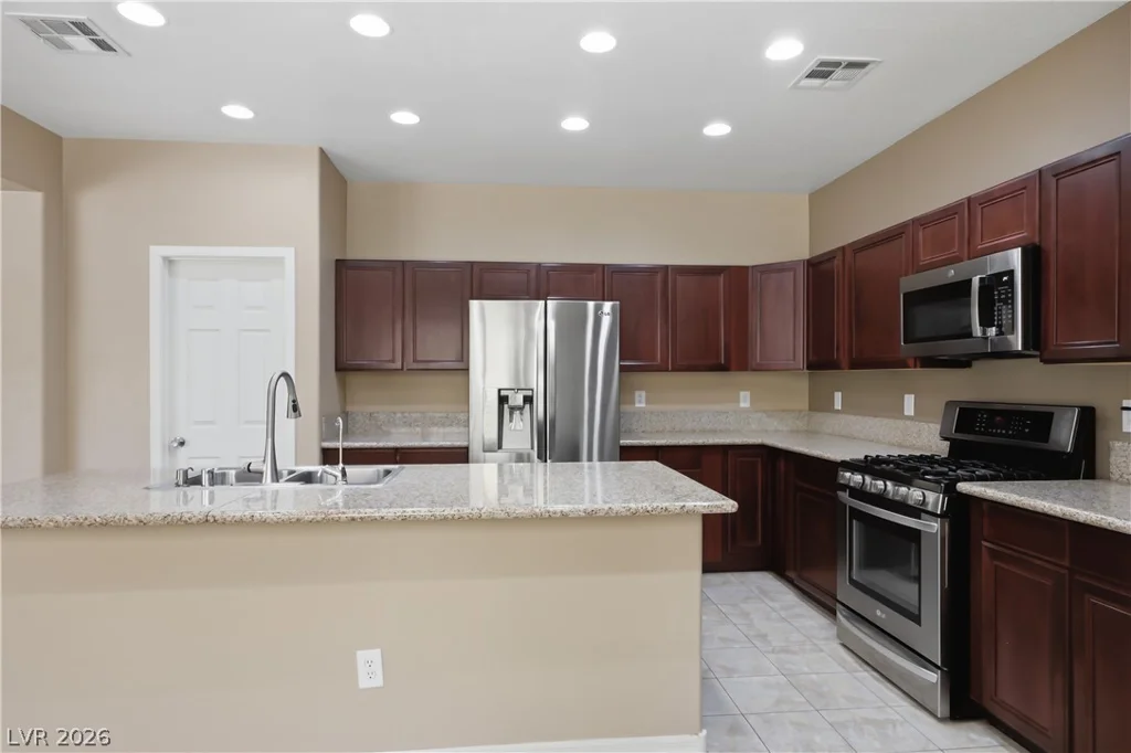 8305 Oakshire, Las Vegas, NV 89131