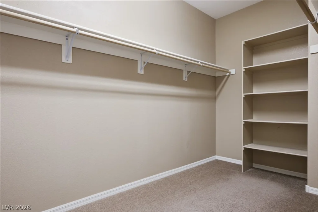 8305 Oakshire, Las Vegas, NV 89131
