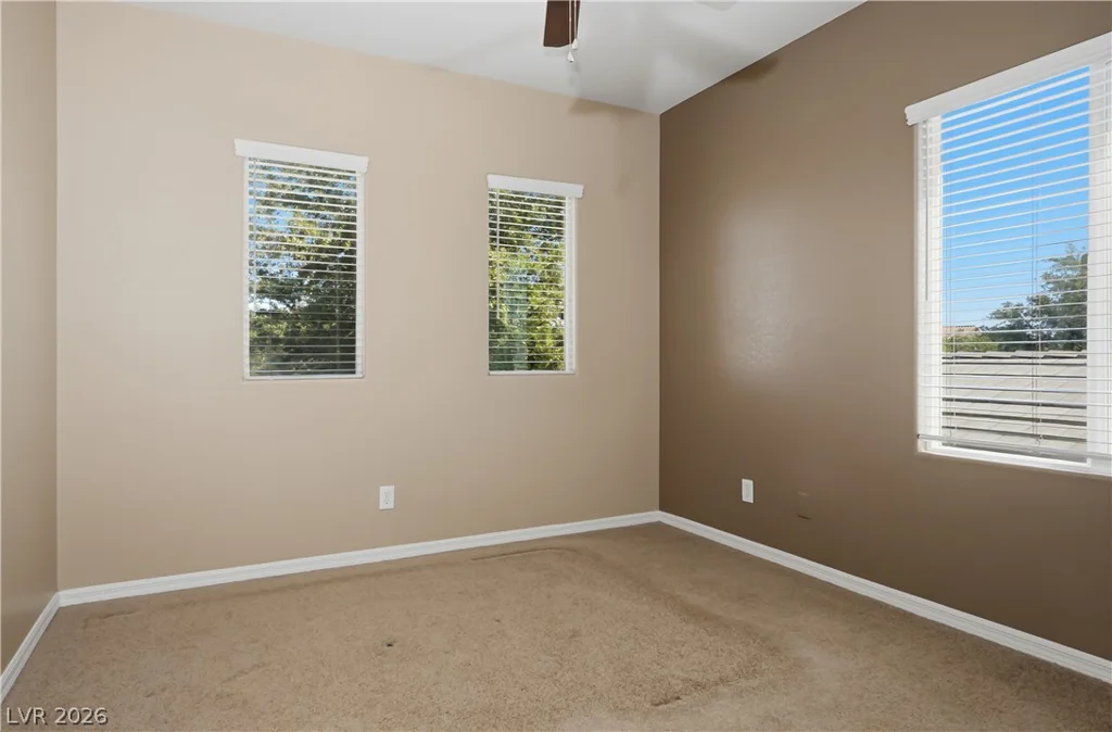 8305 Oakshire, Las Vegas, NV 89131