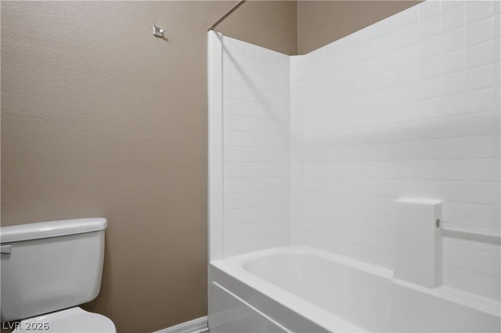 8305 Oakshire, Las Vegas, NV 89131