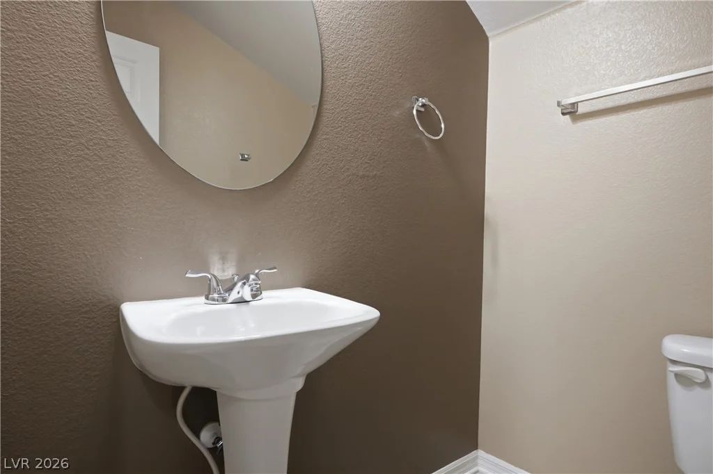 8305 Oakshire, Las Vegas, NV 89131