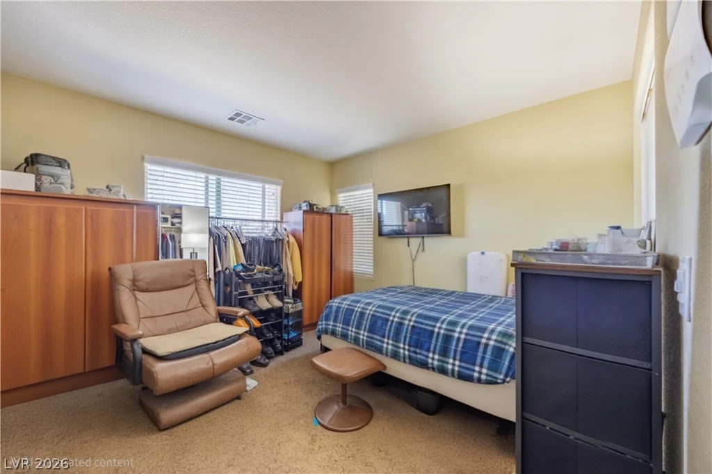 223 Heathrow Lake, North Las Vegas, NV 89084