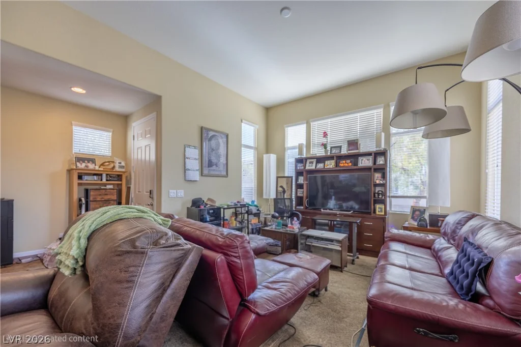 223 Heathrow Lake, North Las Vegas, NV 89084