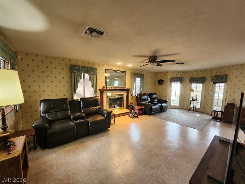 3954 Delos, Las Vegas, NV 89103