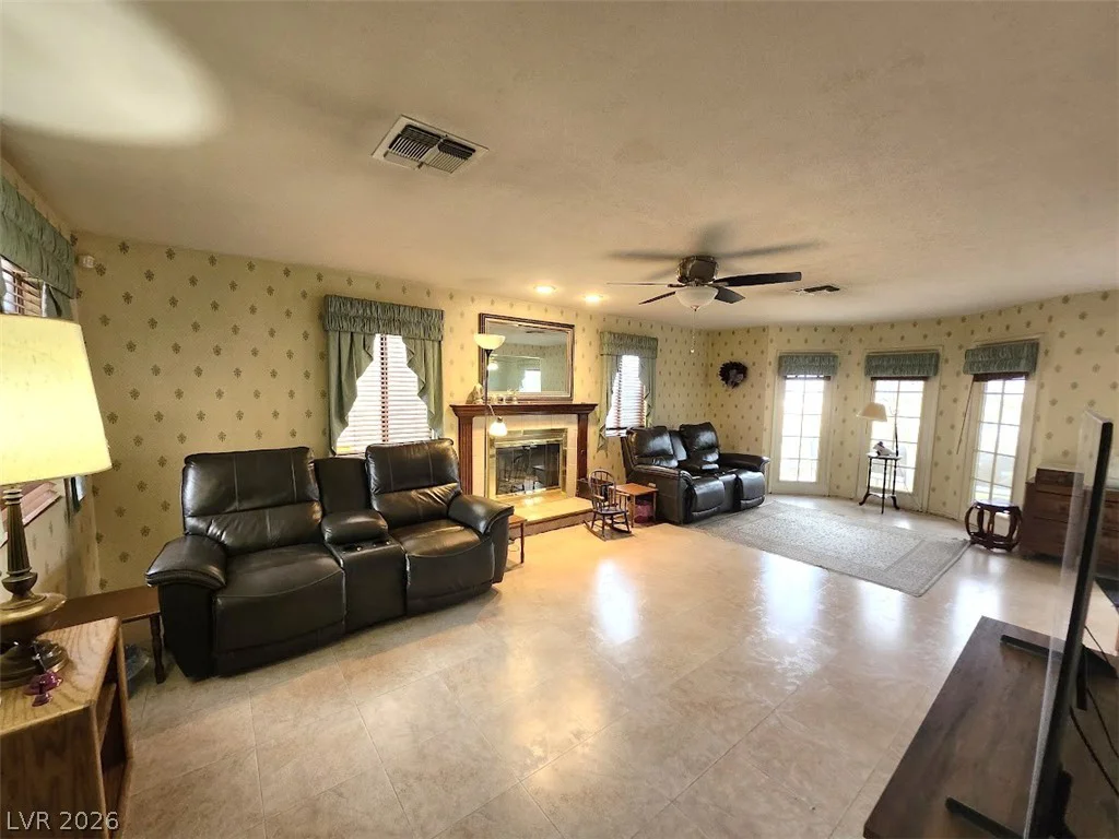 3954 Delos, Las Vegas, NV 89103