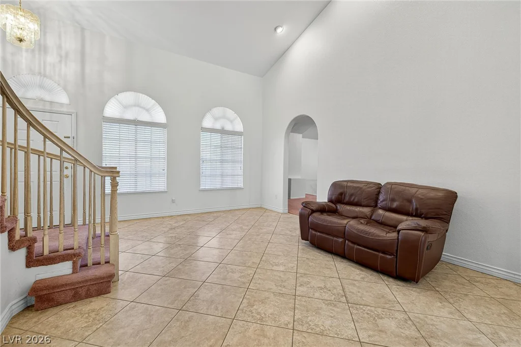 301 Country Club, Henderson, NV 89015