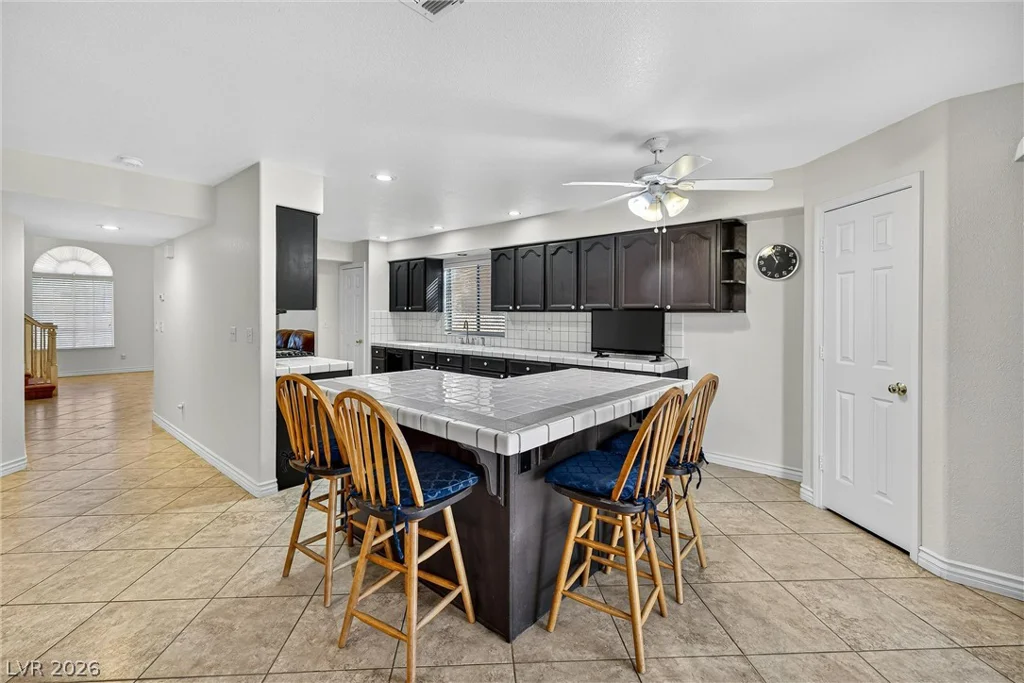 301 Country Club, Henderson, NV 89015