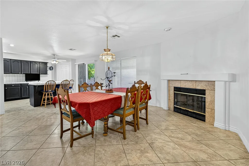 301 Country Club, Henderson, NV 89015