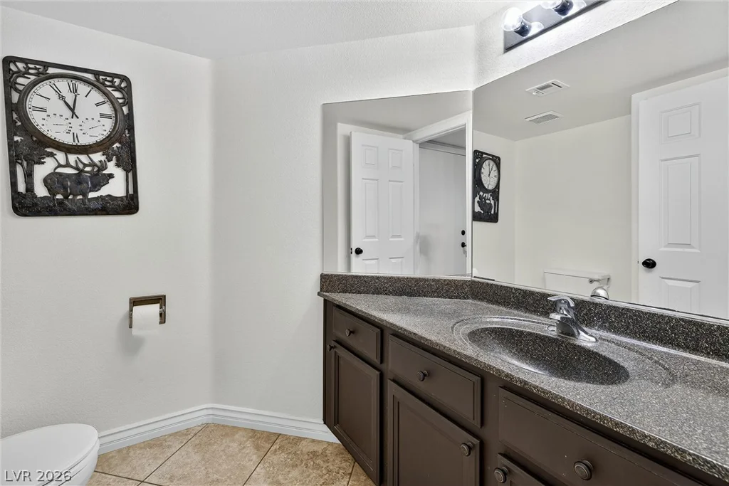 301 Country Club, Henderson, NV 89015