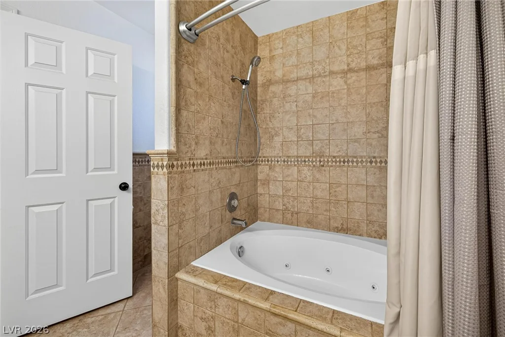301 Country Club, Henderson, NV 89015