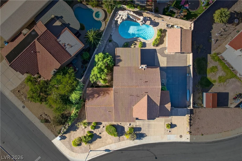 301 Country Club, Henderson, NV 89015