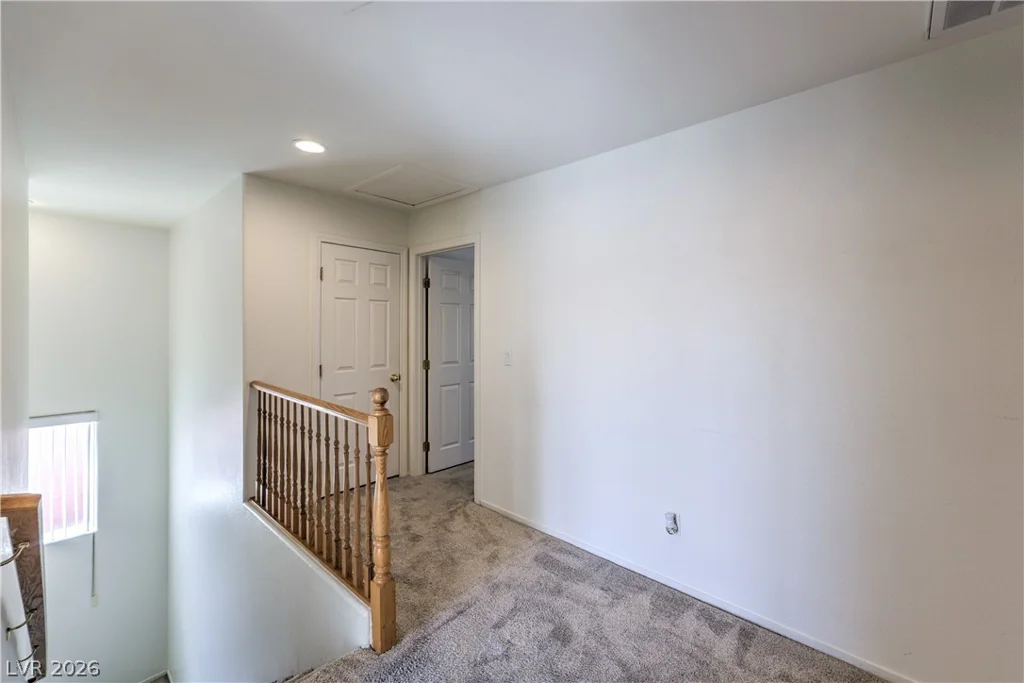 5423 Raccoon Valley, Las Vegas, NV 89122