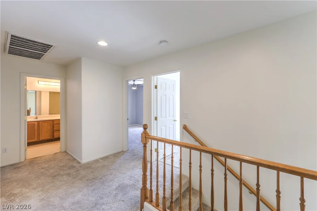 5423 Raccoon Valley, Las Vegas, NV 89122