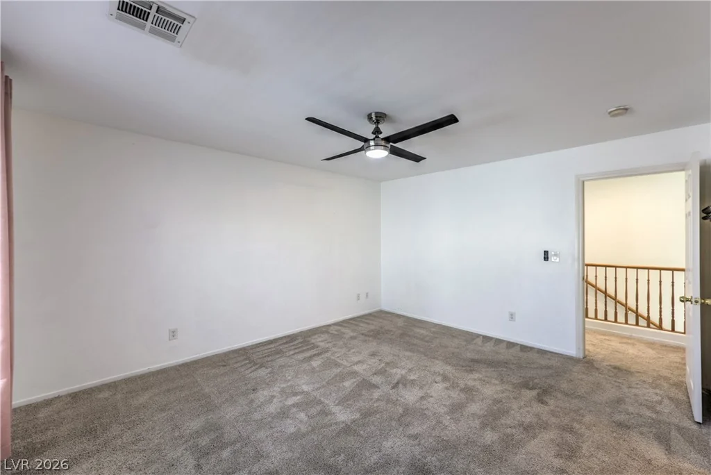 5423 Raccoon Valley, Las Vegas, NV 89122
