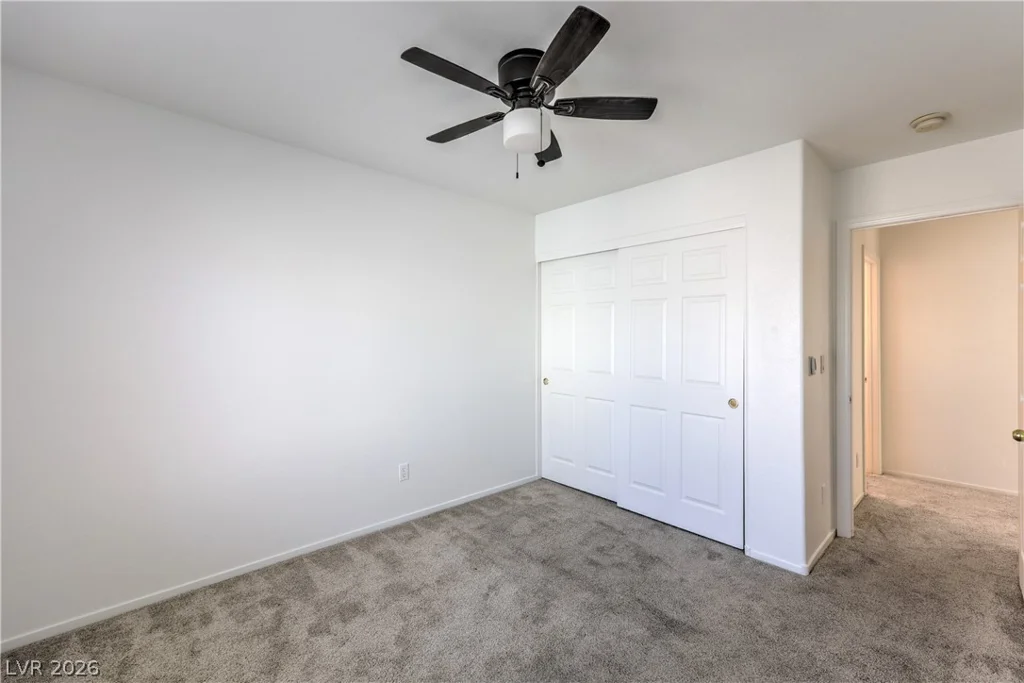 5423 Raccoon Valley, Las Vegas, NV 89122