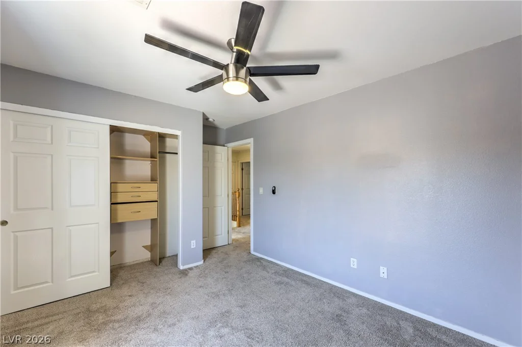 5423 Raccoon Valley, Las Vegas, NV 89122