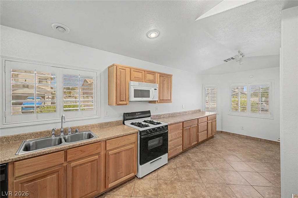 5233 Madison Stone, North Las Vegas, NV 89081