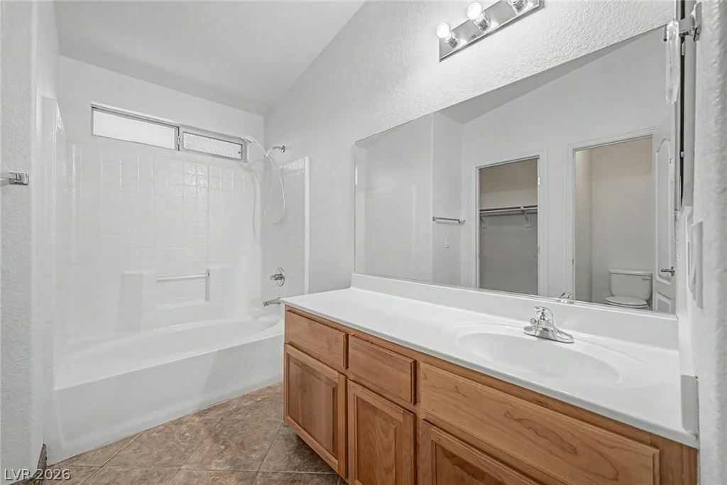 5233 Madison Stone, North Las Vegas, NV 89081