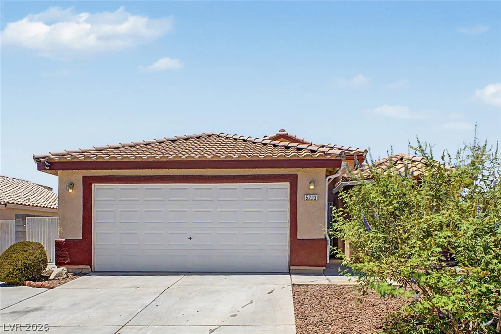 5233 Madison Stone, North Las Vegas, NV 89081
