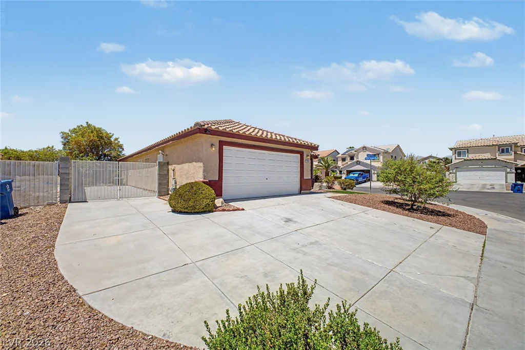 5233 Madison Stone, North Las Vegas, NV 89081