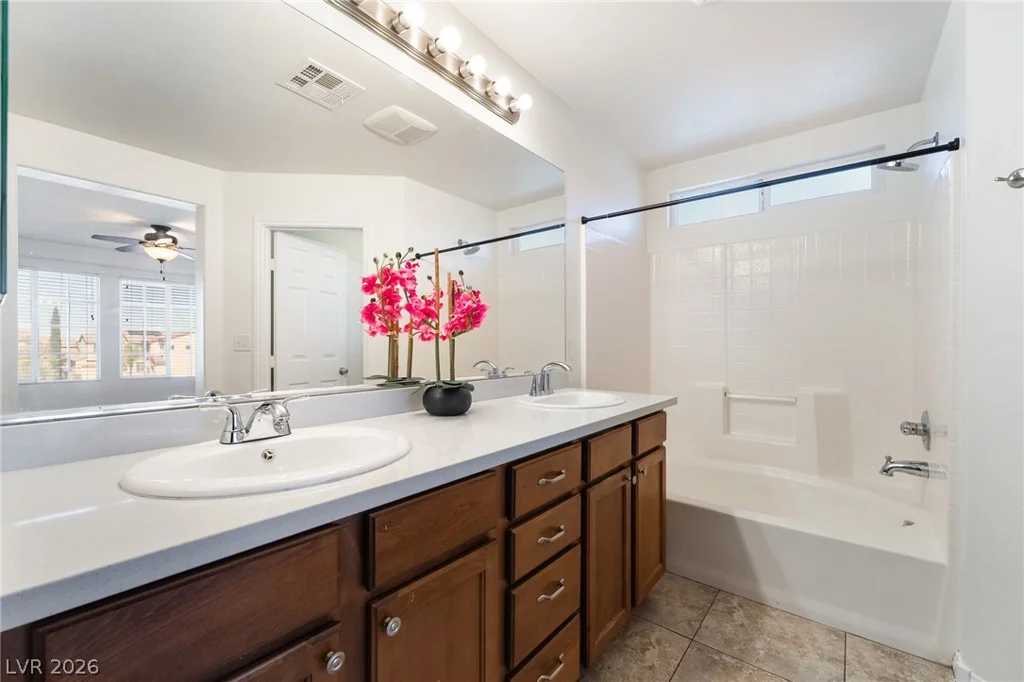 9149 White Rock Peak, Las Vegas, NV 89113
