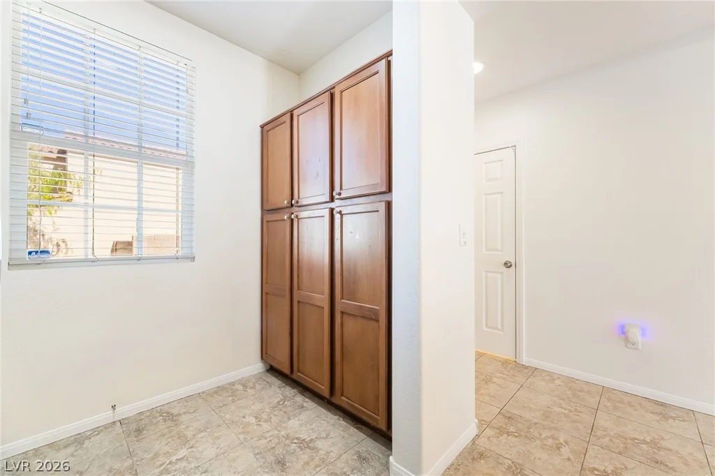 9149 White Rock Peak, Las Vegas, NV 89113