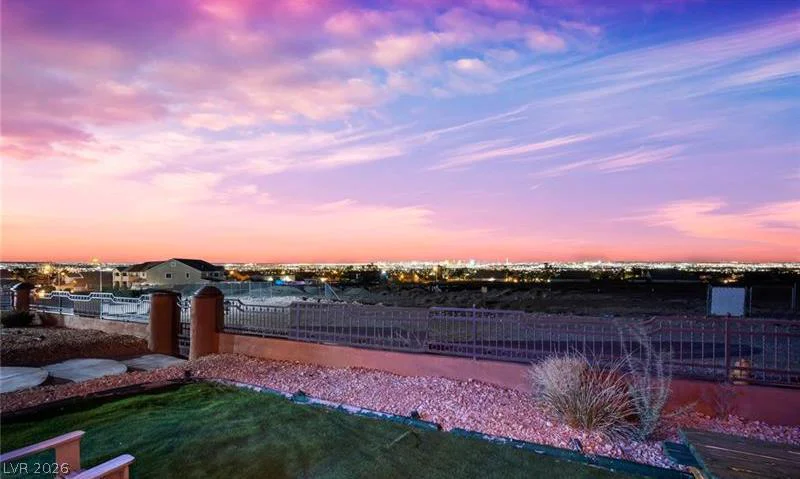 236 Vista Valley, Las Vegas, NV 89110