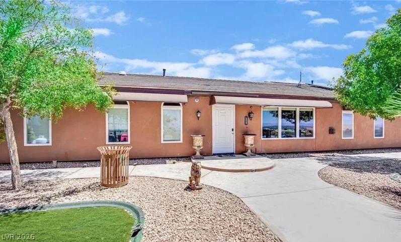 236 Vista Valley, Las Vegas, NV 89110