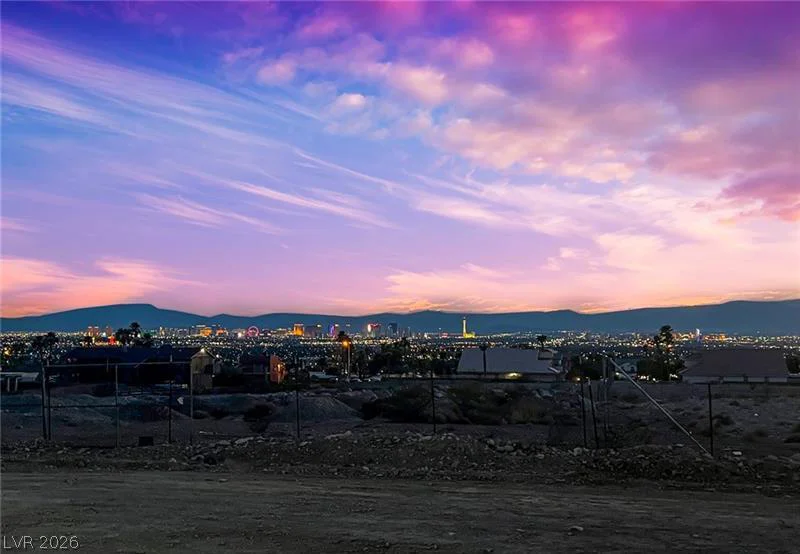 236 Vista Valley, Las Vegas, NV 89110