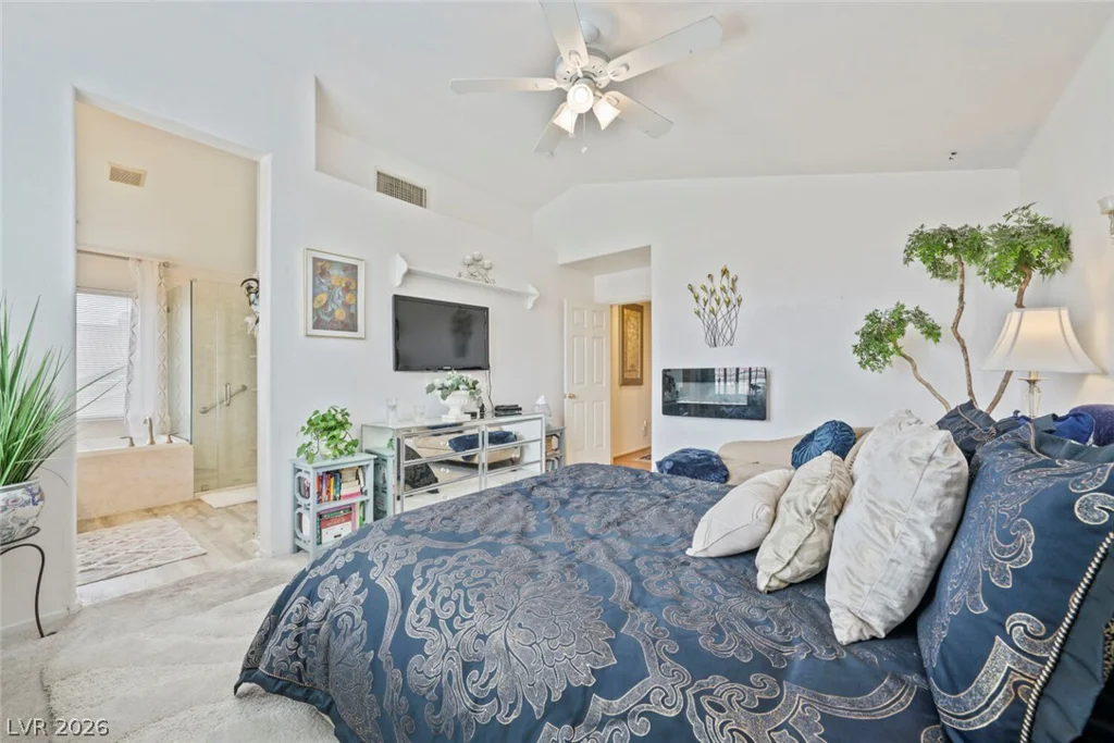 6105 Flaming Arrow, North Las Vegas, NV 89031