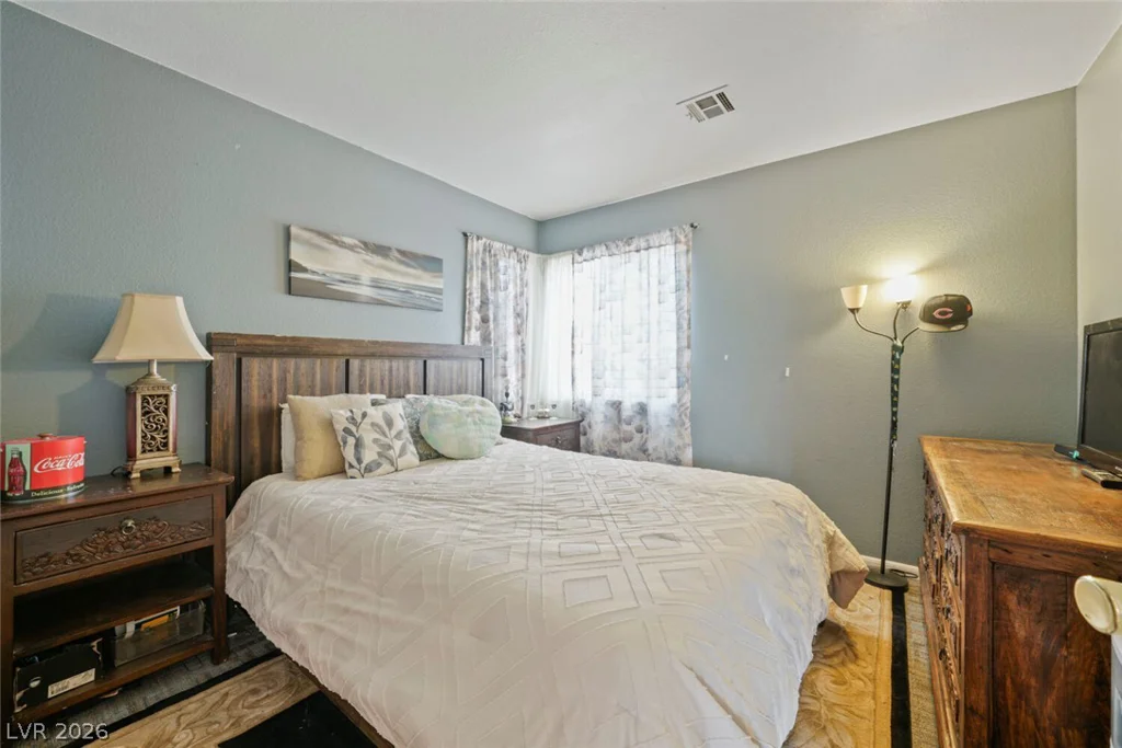 6105 Flaming Arrow, North Las Vegas, NV 89031