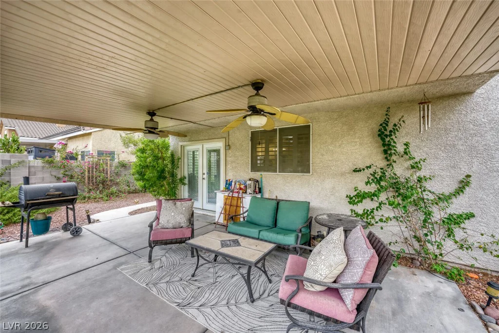 6105 Flaming Arrow, North Las Vegas, NV 89031