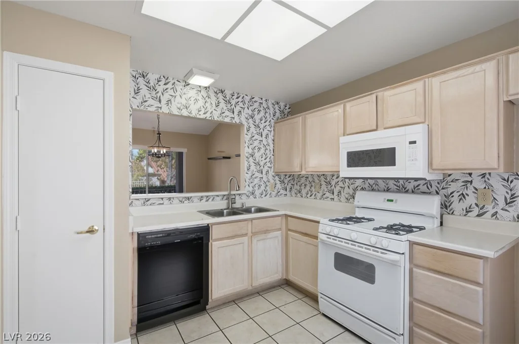 8612 Prairie Hill, Las Vegas, NV 89134