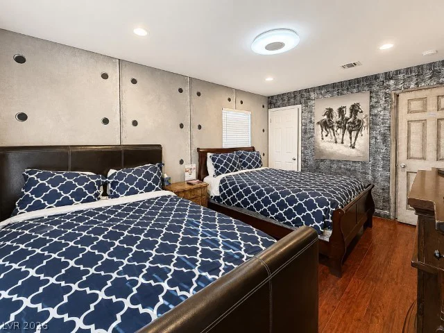 6425 Darby, Las Vegas, NV 89146
