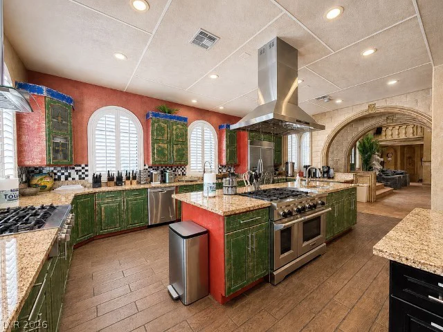 6425 Darby, Las Vegas, NV 89146