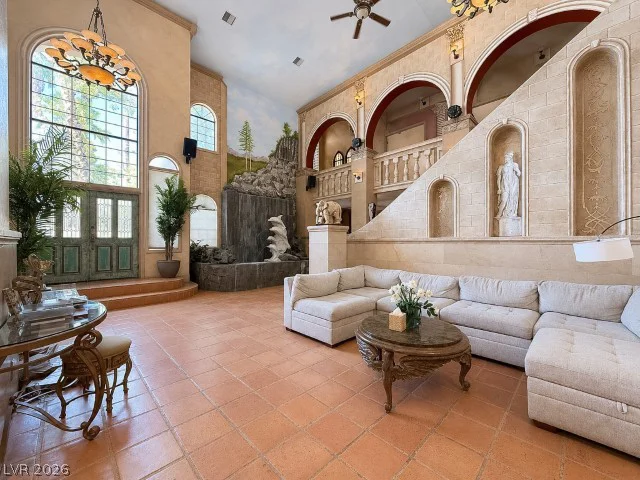 6425 Darby, Las Vegas, NV 89146