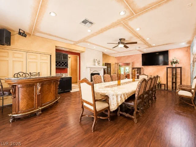 6425 Darby, Las Vegas, NV 89146