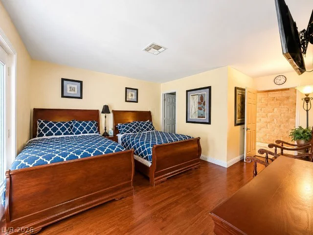 6425 Darby, Las Vegas, NV 89146