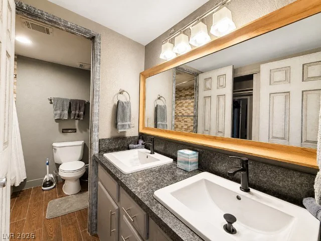6425 Darby, Las Vegas, NV 89146