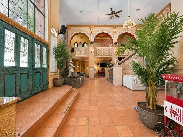 6425 Darby, Las Vegas, NV 89146