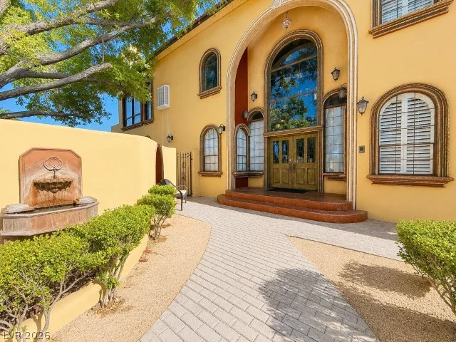 6425 Darby, Las Vegas, NV 89146