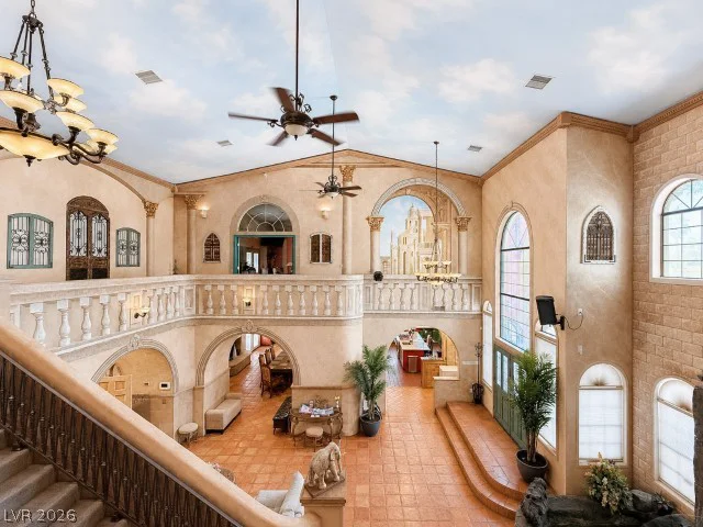 6425 Darby, Las Vegas, NV 89146