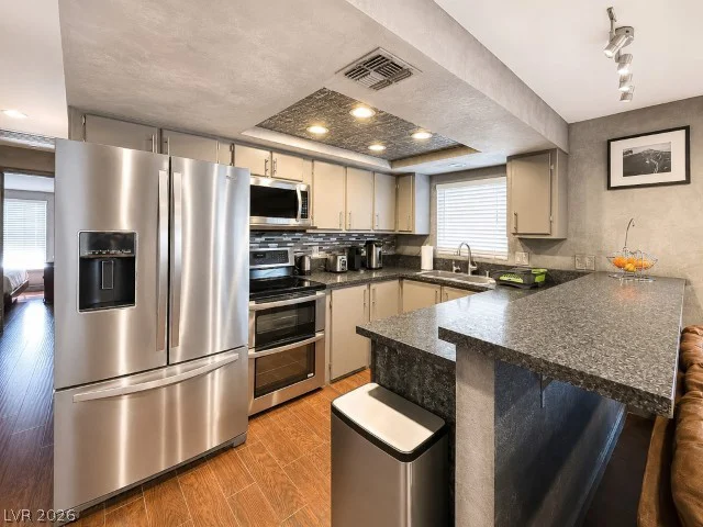 6425 Darby, Las Vegas, NV 89146