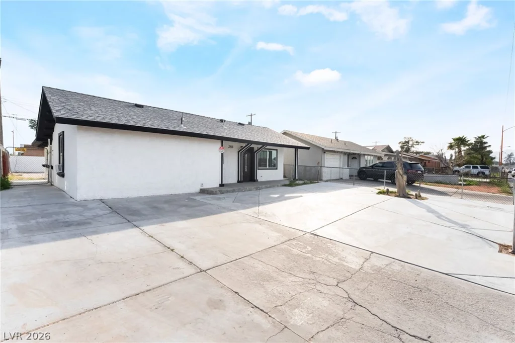 3215 Dillon, North Las Vegas, NV 89030