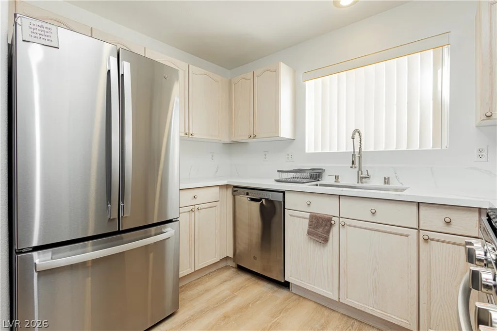 424 Pine Haven, Las Vegas, NV 89144