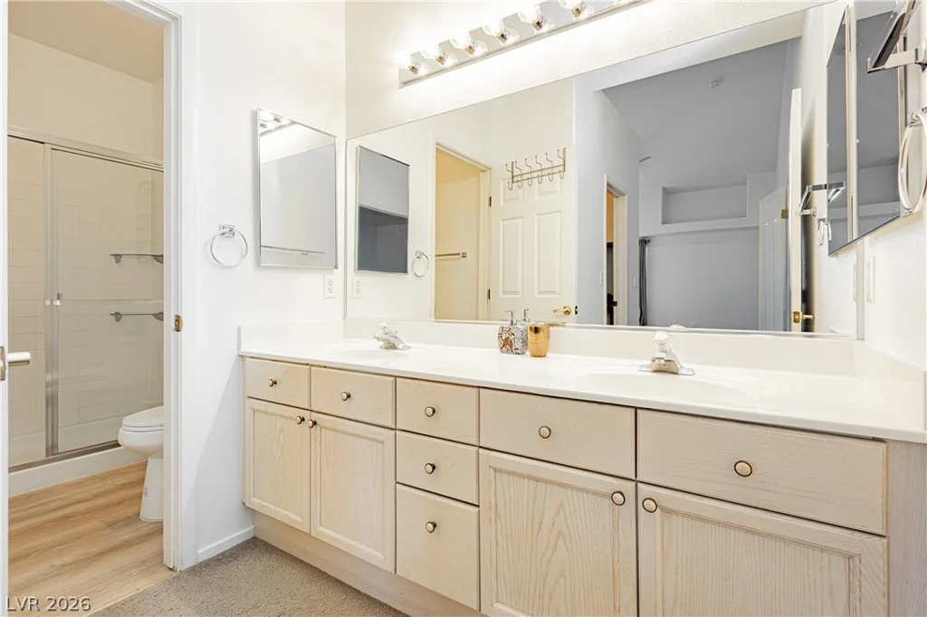 424 Pine Haven, Las Vegas, NV 89144