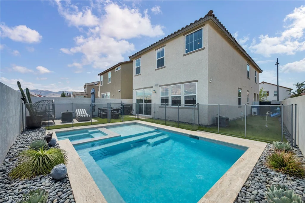 2394 Bellinzona, Henderson, NV 89044