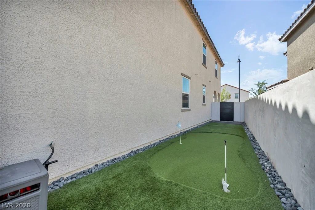 2394 Bellinzona, Henderson, NV 89044